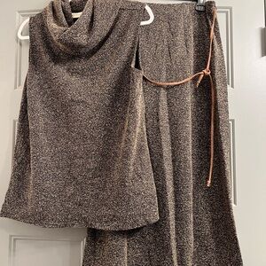 SMITH Black and Gold Knit Fabric